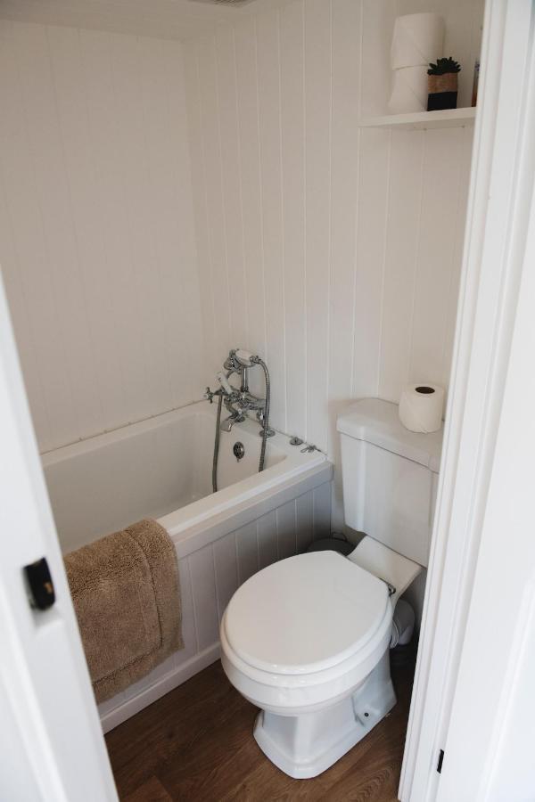 Apartment Location - Riverside - Cosey - Close To Beaches